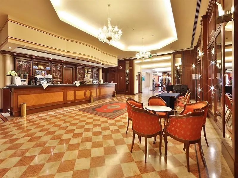 Best Western Classic Hotel 레조넬에밀리아 4*,